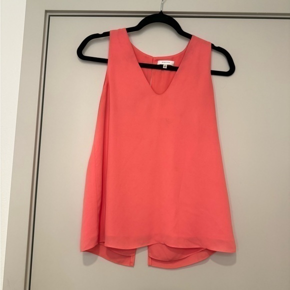 Babaton Tops - Women's Pink Sleeveless Top Aritzia